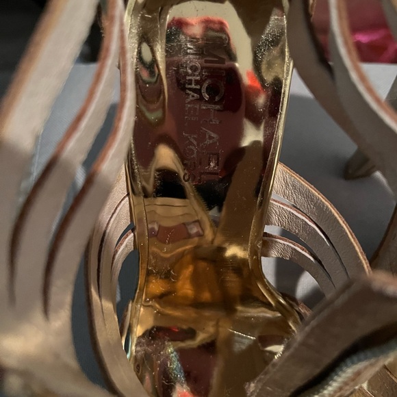 💜 Michael Kors Robertson Metallic Gold Sandal Heel 💜 - Picture 12 of 16